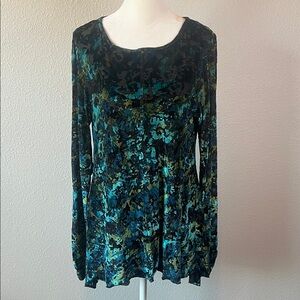 Snoskins Velvet Burnout Ruched Sleeve Top Black/Green Size Medium